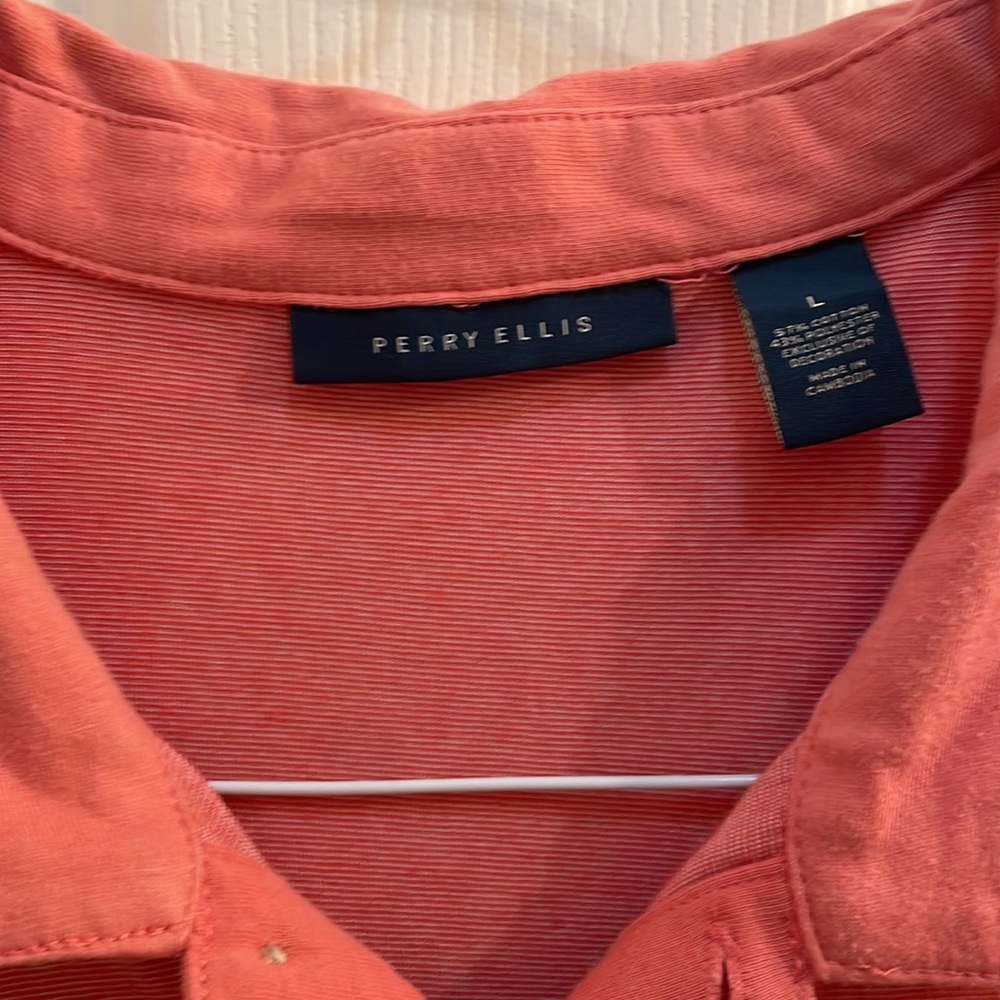 Perry Ellis men’s size Large, Salmon colored polo, lightweight classic polo - Picture 2 of 6